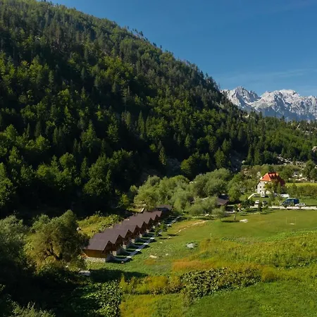 Jezerca Tatil Evi *
