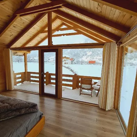 Tatil Evi Jezerca