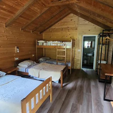 Jezerca Tatil Evi